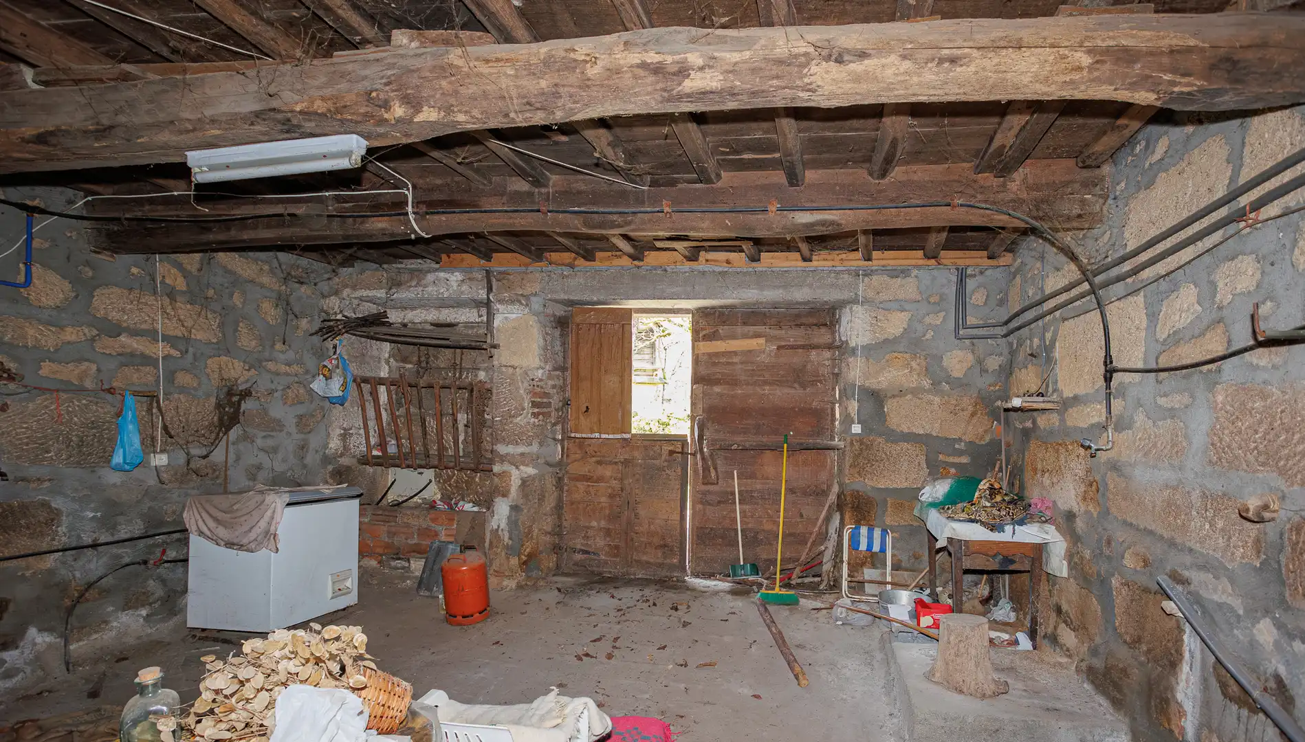 Finca rústica en venda en Vilar de Barrio amb Moblat