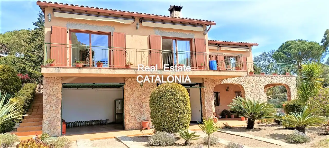 Vista exterior de Casa o chalet en venta en Lloret de Mar con Calefacción, Jardín privado y Terraza