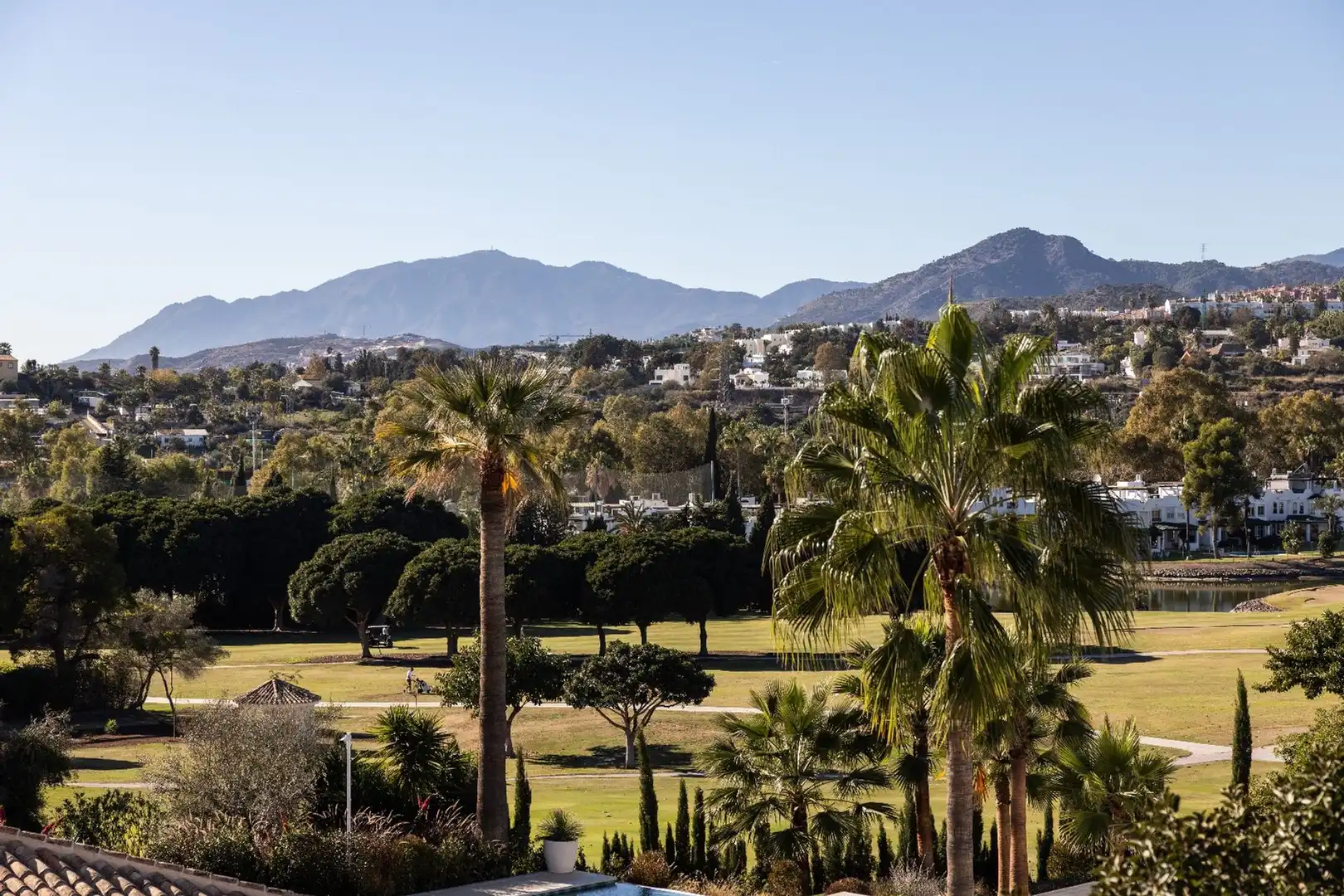 Chalet con terraza en venta en Nueva Andalucía, imagen 3