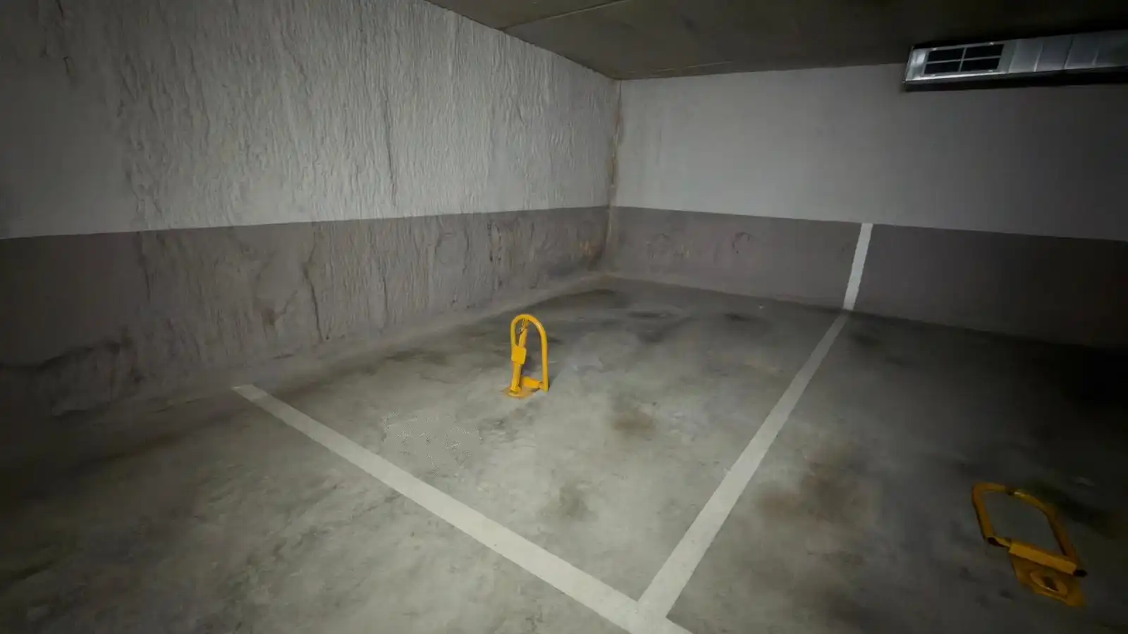 Parkplatz von Garage zur Miete in Cornellà de Llobregat