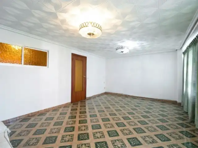 Flat for sale in Valencia  with Balcony
