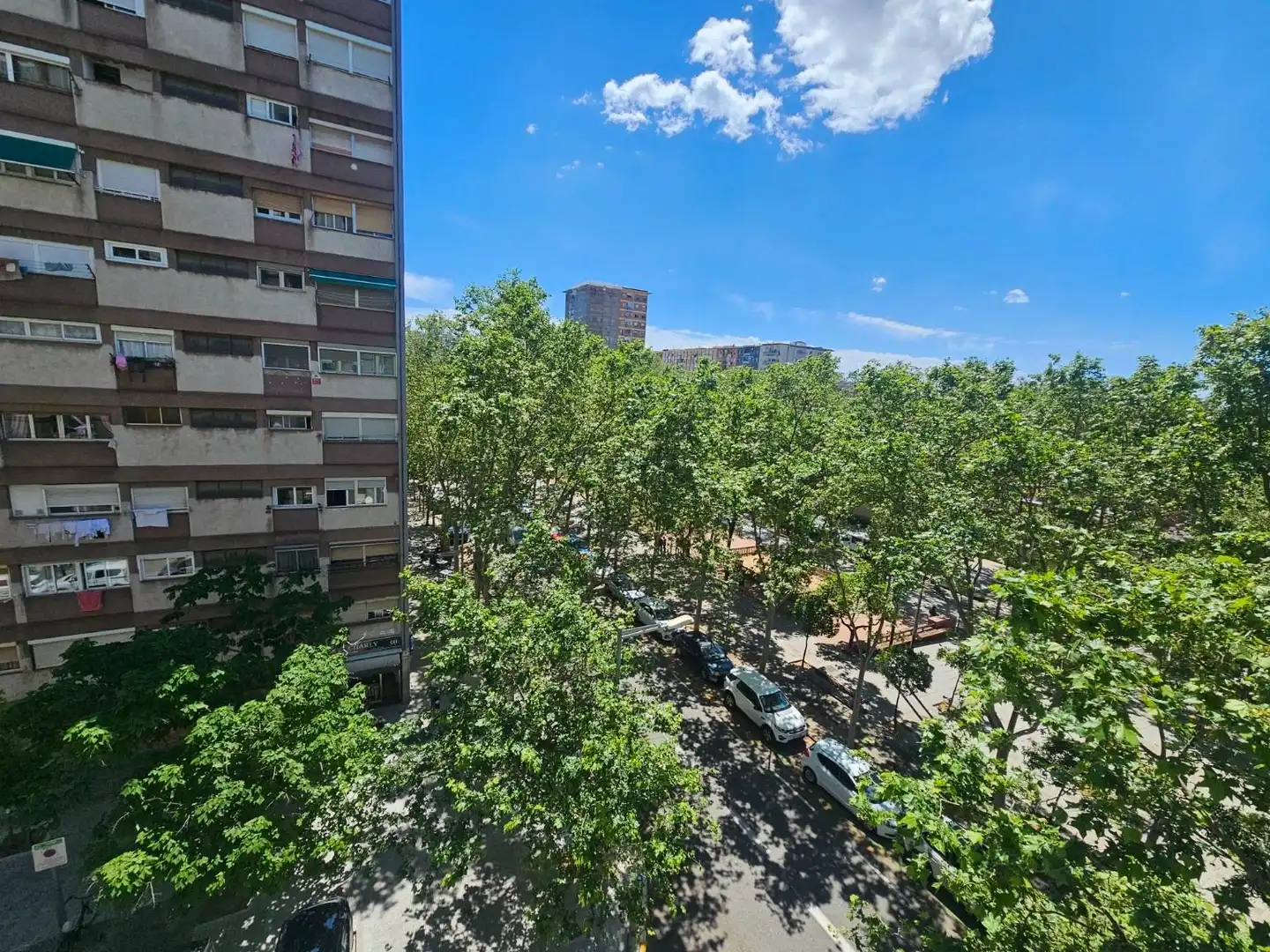 Außenansicht von Wohnung zum Verkauf in Barcelona