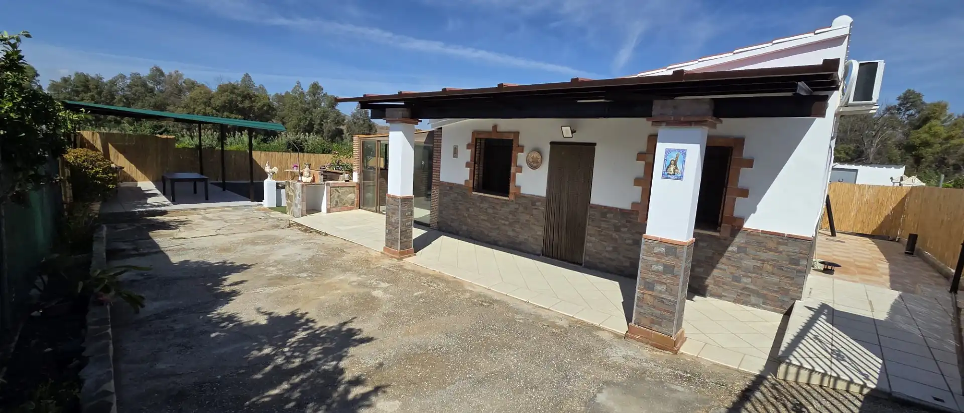 Außenansicht von Country house zur Miete in El Romeral - Peñón de Zapata