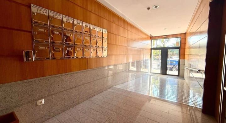 Apartament en venda en Ourense Capital  amb Calefacció, Parquet i Moblat