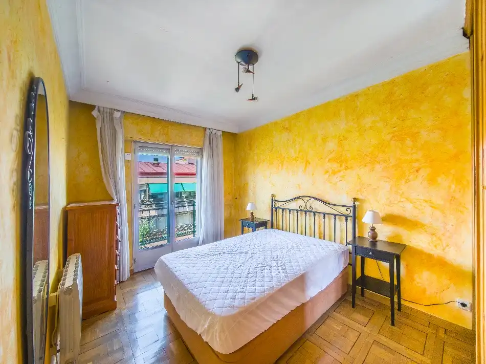 Wohnung zur Miete in Calle de Mateo García, Ventas
