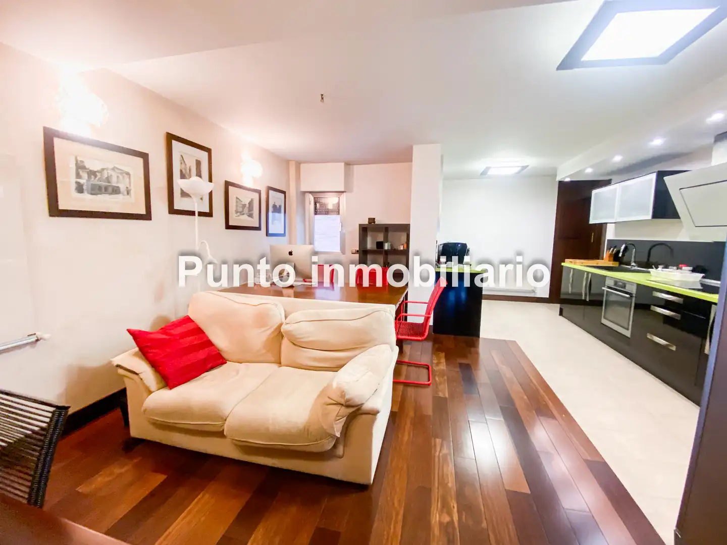 Piso en venta en Valladolid con Aire acondicionado, Calefacción y Parquet