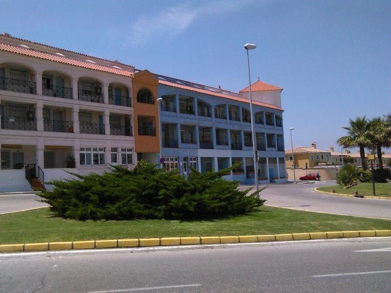 Exterior view of Garage for sale in Algeciras