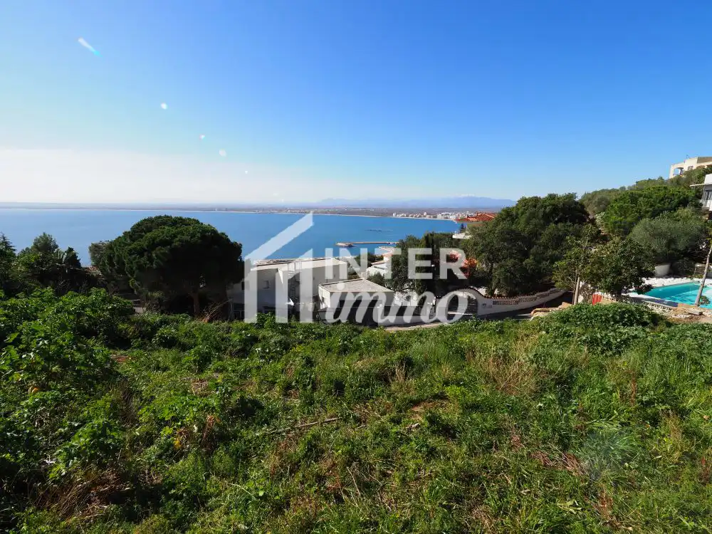 Terreno residencial en venta en Calle Pujada al Puig Rom 86