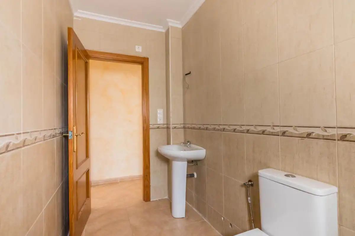 Baño de Planta baja en venta en Abanilla con Calefacción, Terraza y Amueblado