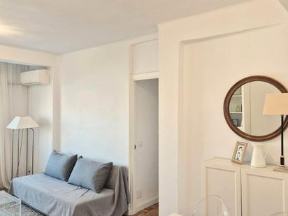 Bedroom of Flat to rent in  Madrid Capital  with Air Conditioner, Heating and Furnished