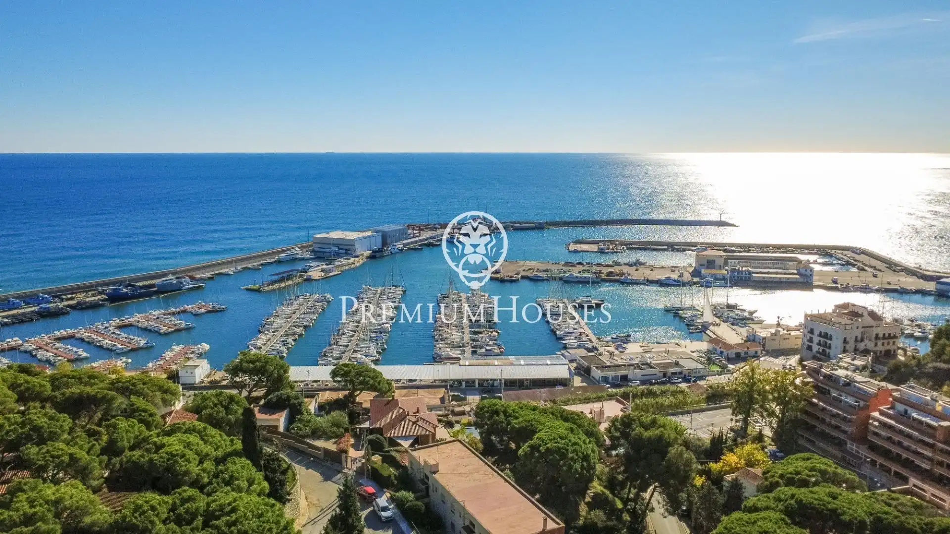 Vista exterior de Casa o chalet en venta en Arenys de Mar con Jardín privado, Terraza y Balcón