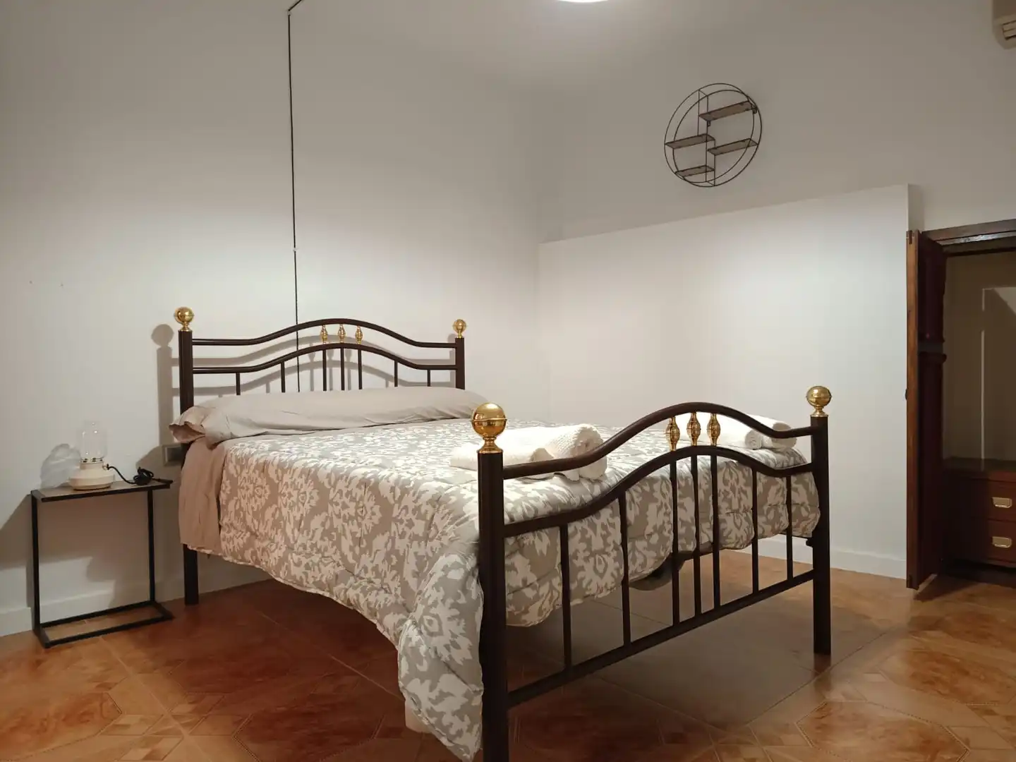 Habitación de Piso en venta en Valencia de Alcántara con Aire acondicionado, Terraza y Amueblado