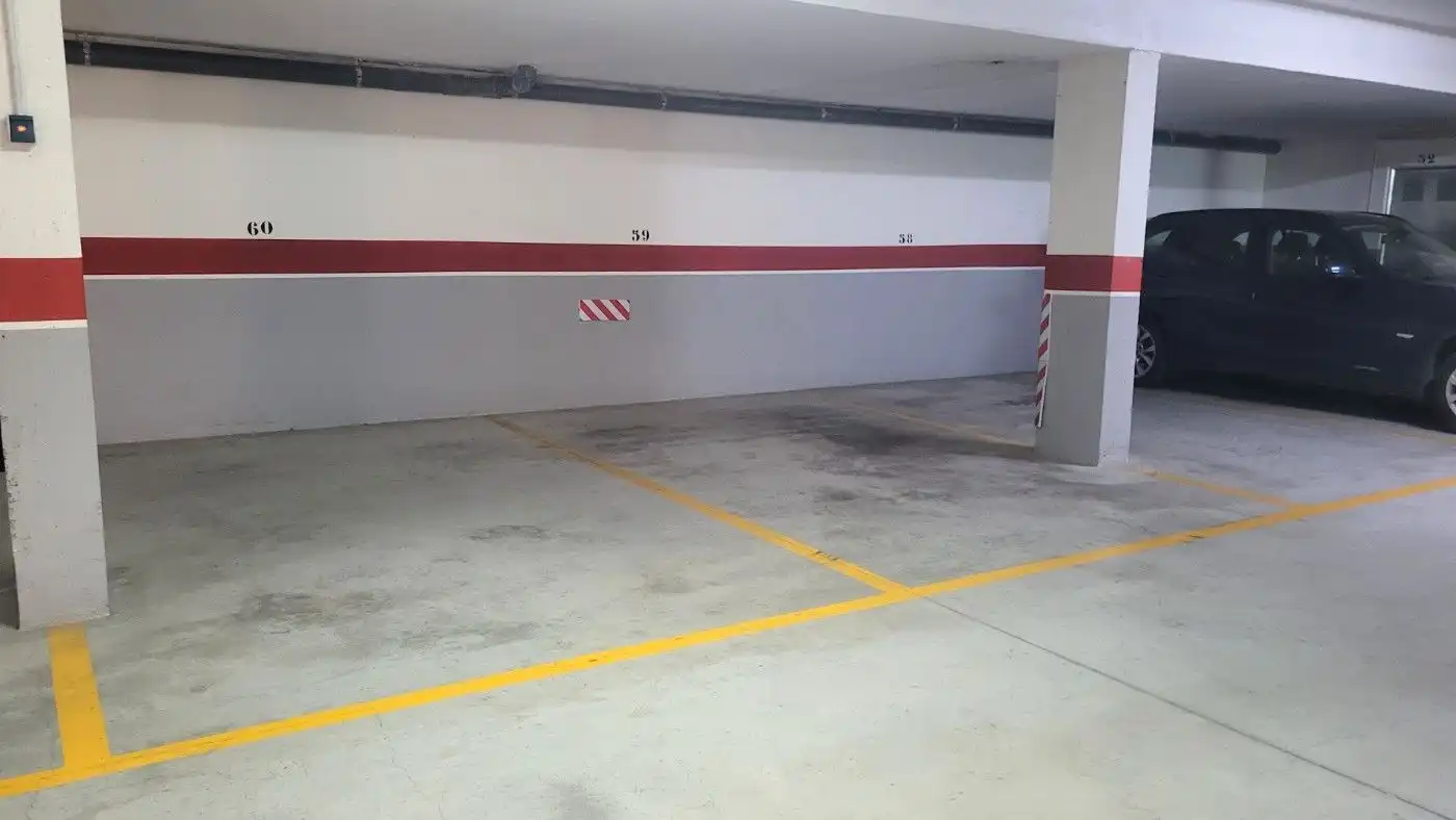 Garatge en venda a Calle Maestro José Ramón Sáez, Juan de Borbón