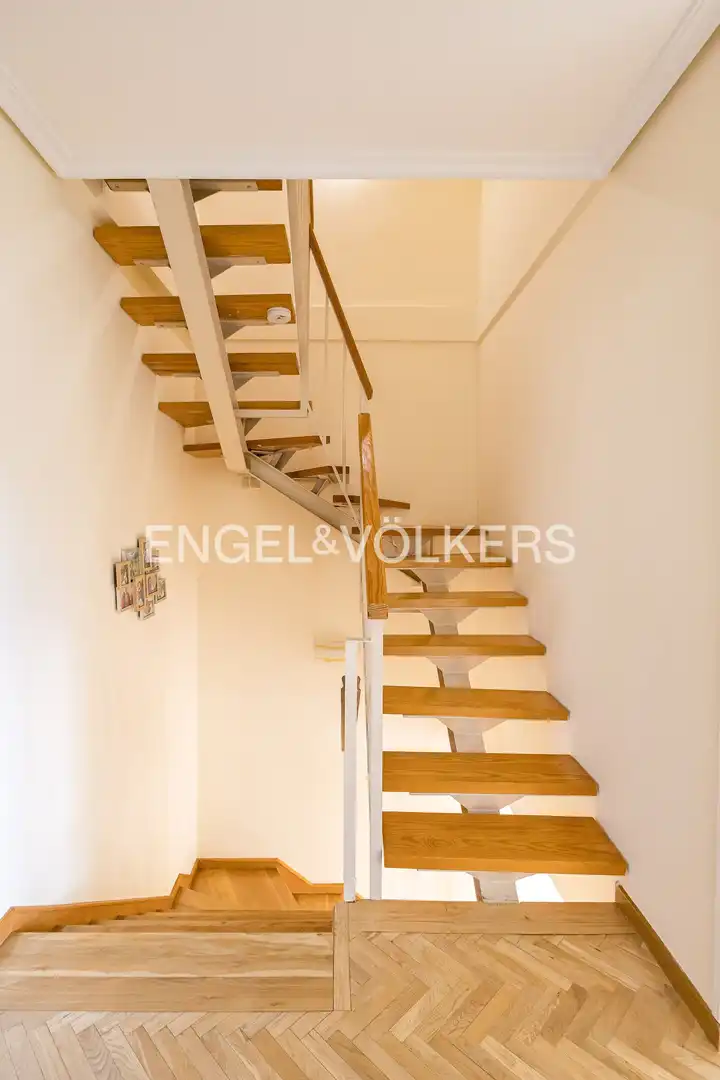 Haus oder Chalet zum Verkauf in Madrid mit Klimaanlage, Heizung und Privatgarten