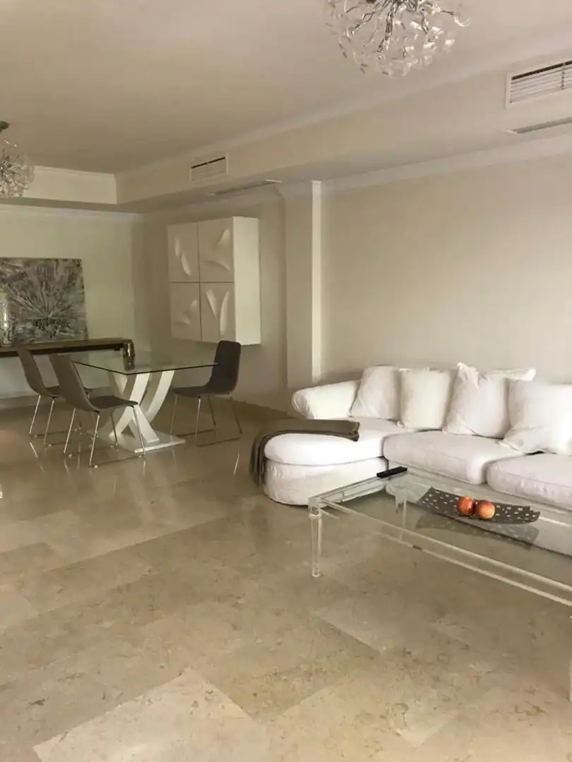 Vivienda con piscina en venta en Milla de Oro, imagen 3