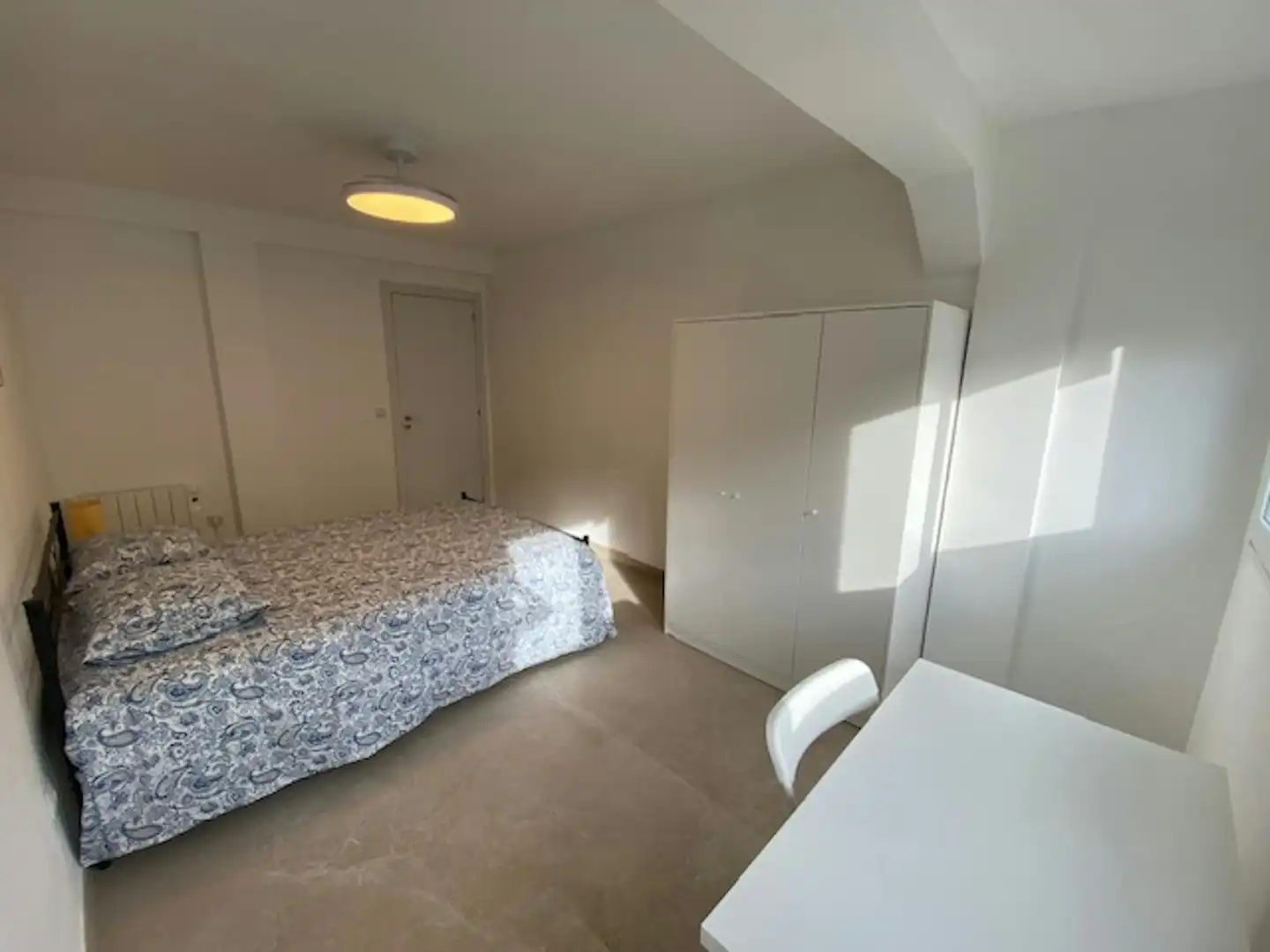 Schlafzimmer von Wohnung zur untervermieten in Madrid mit Heizung und Waschmaschine