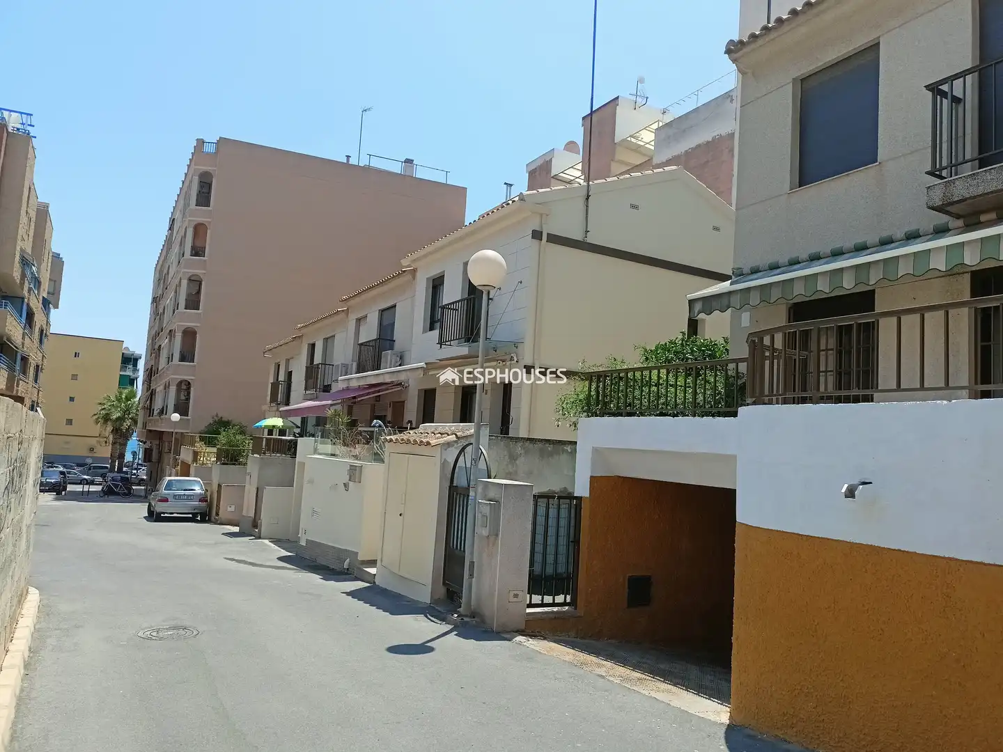 Casa pareada con terraza en venta en Pueblo