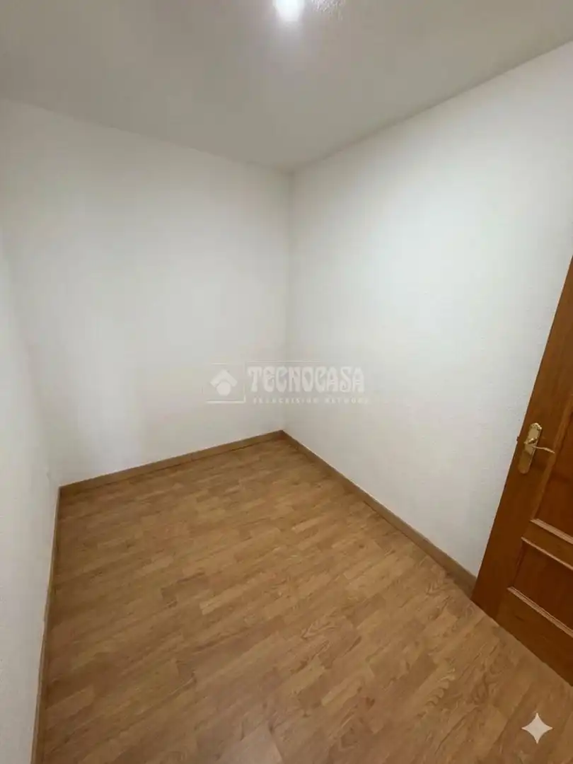 Habitación de Piso en venta en Fuenlabrada con Calefacción
