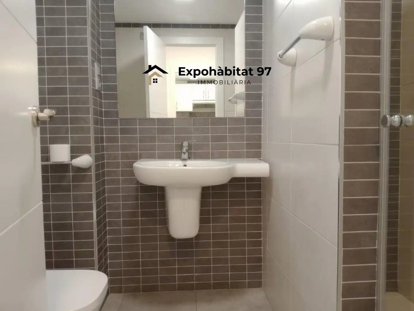 Baño de Apartamento en venta en Salou con Aire acondicionado, Calefacción y Jardín privado