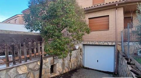Foto 4 de Casa adosada en venta en Calle Navas de Tolosa, Nambroca, Toledo