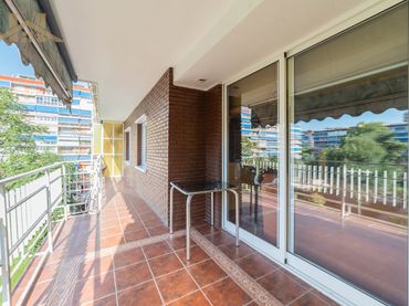 Piso con ascensor en venta en Calle Hilados