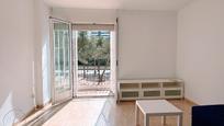 Sala d'estar de Pis en venda en  Madrid Capital amb Calefacció i Terrassa
