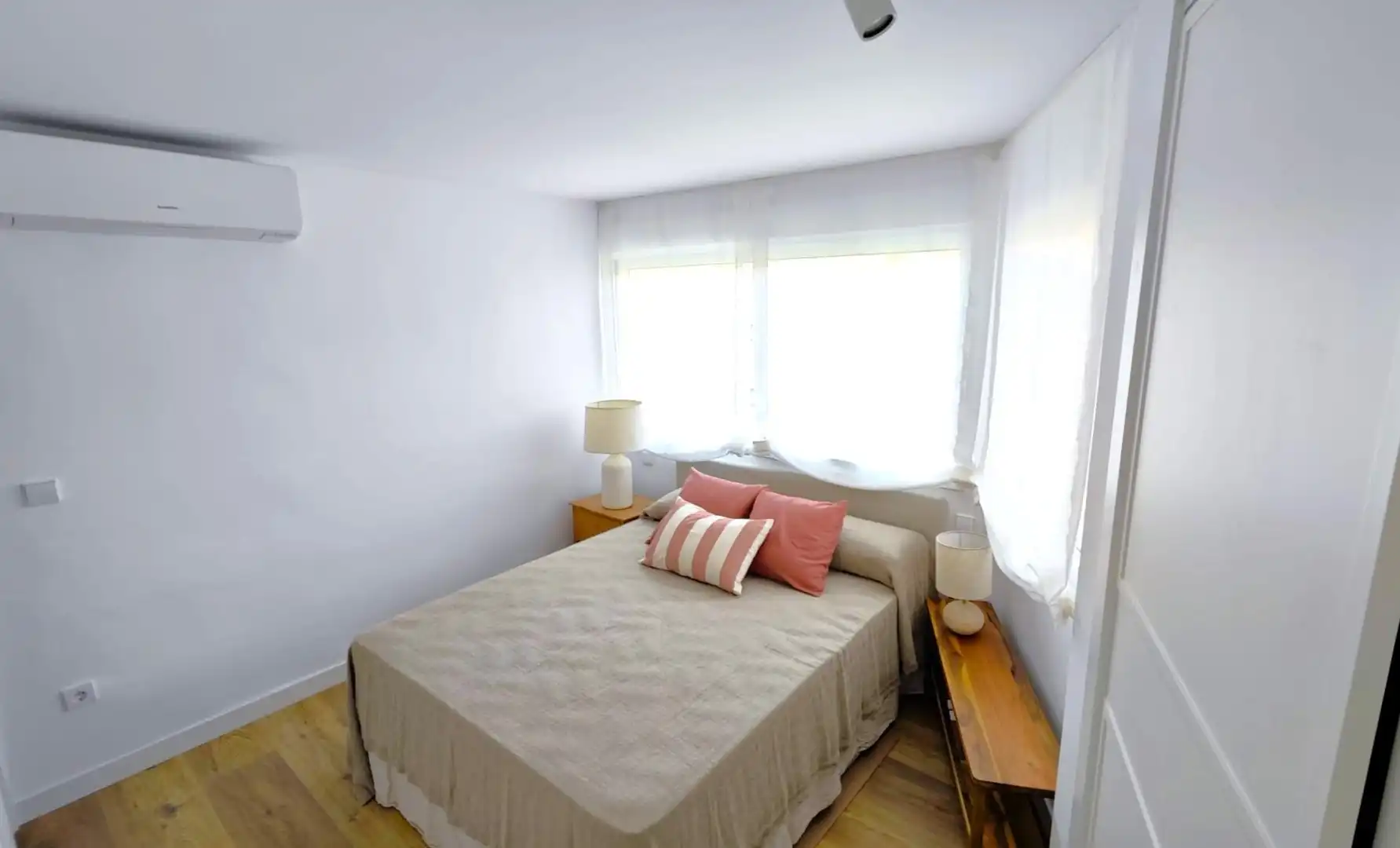 Bedroom of Flat for rent in Alicante / Alacant  with Air Conditioner, Heating and Parquet flooring