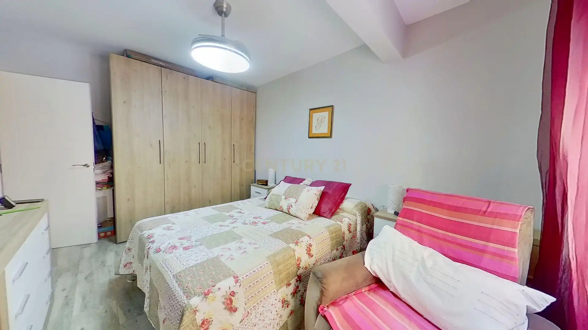 Dormitori de Apartament en venda en Málaga amb Balcó