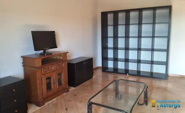Sala de estar de Piso de alquiler en Astorga con Calefacción, Terraza y Amueblado