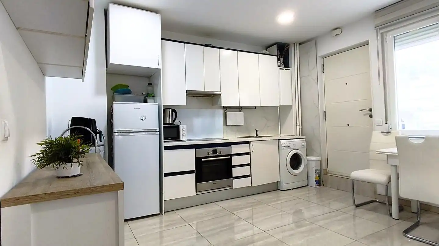 Cocina de Planta baja en venta en Madrid con Aire acondicionado