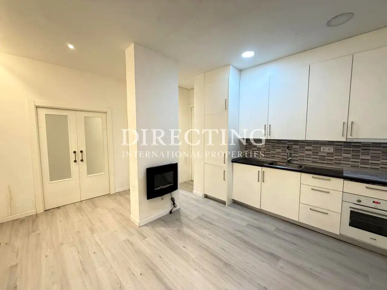 Vista exterior de Piso en venta en Madrid con Calefacción