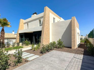 Casa a schiera con balcone in vendita a Calle dolores