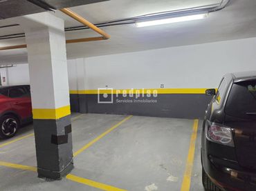 Einzelparkplatz mit Aufzug zur Miete in del Tesoro