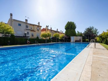 Casa pareada con piscina en venta en Calle DR FLEMING