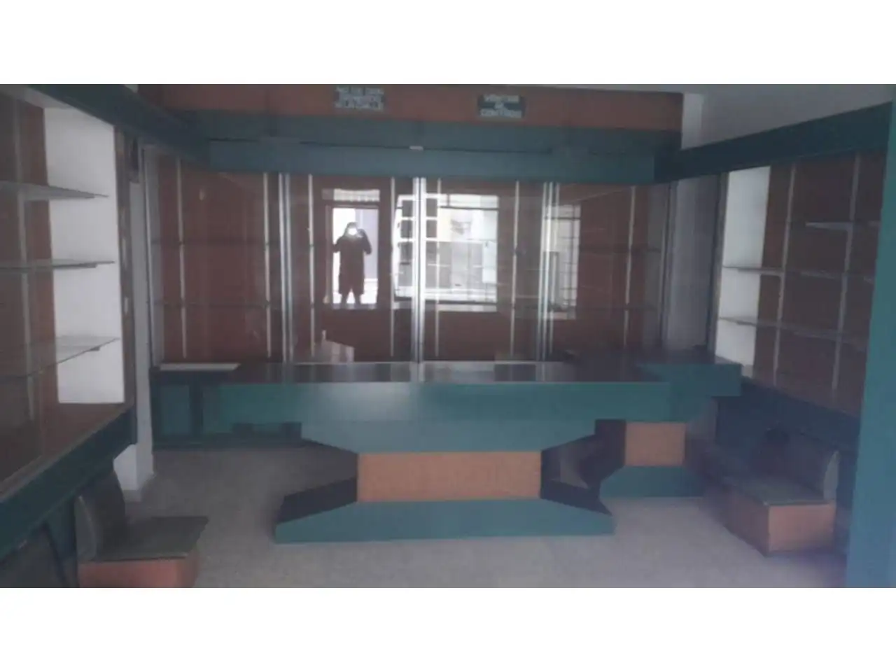 Local comercial en venda a Baza