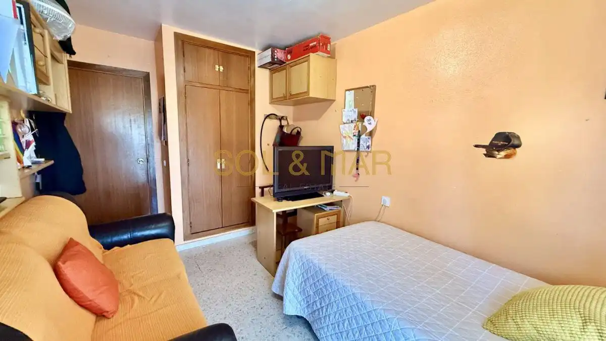 Schlafzimmer von Wohnung zum Verkauf in Benalmádena mit Klimaanlage, Heizung und Terrasse