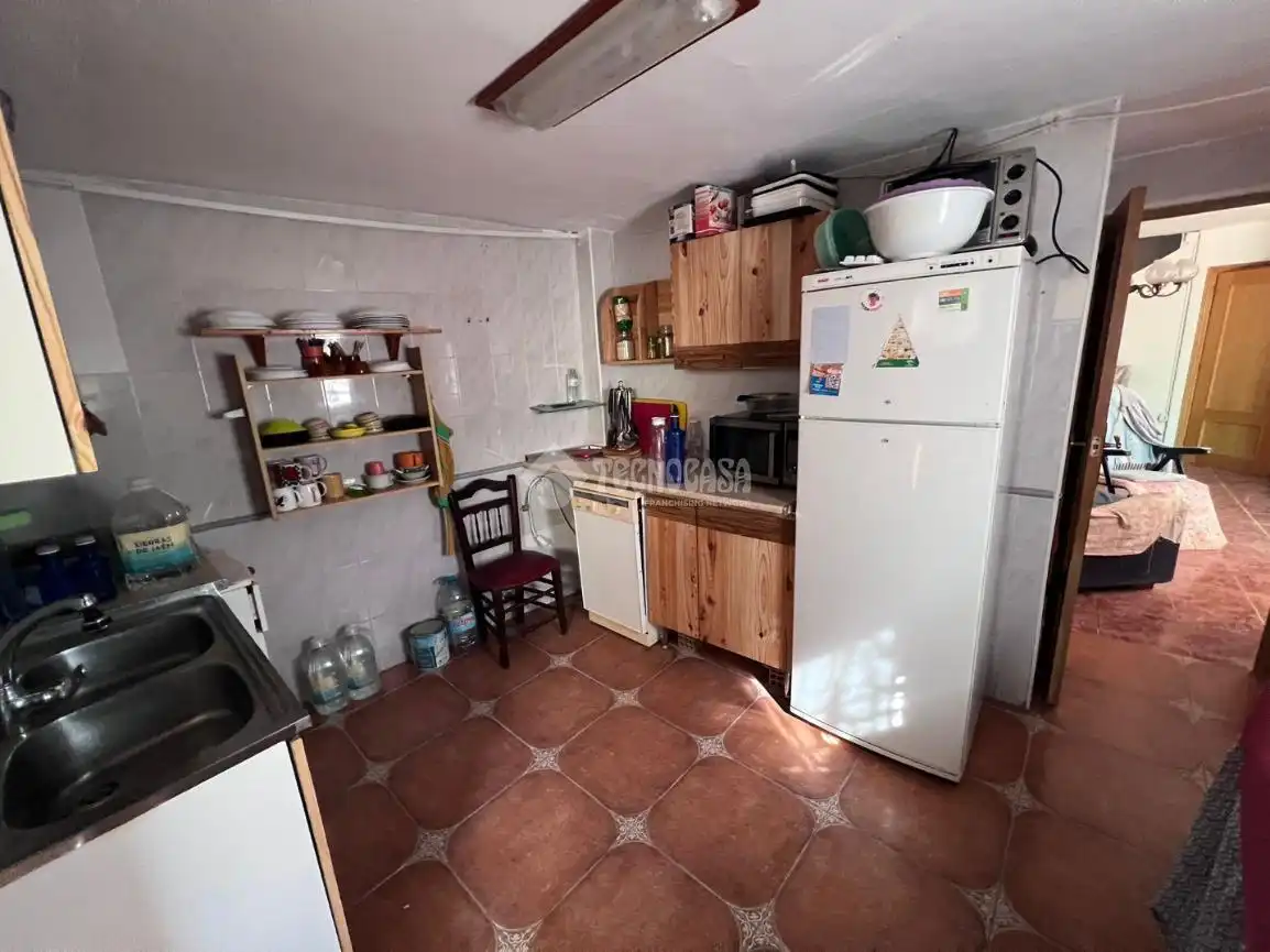 Cuina de Finca rústica en venda en Jaén amb Aire condicionat i Moblat