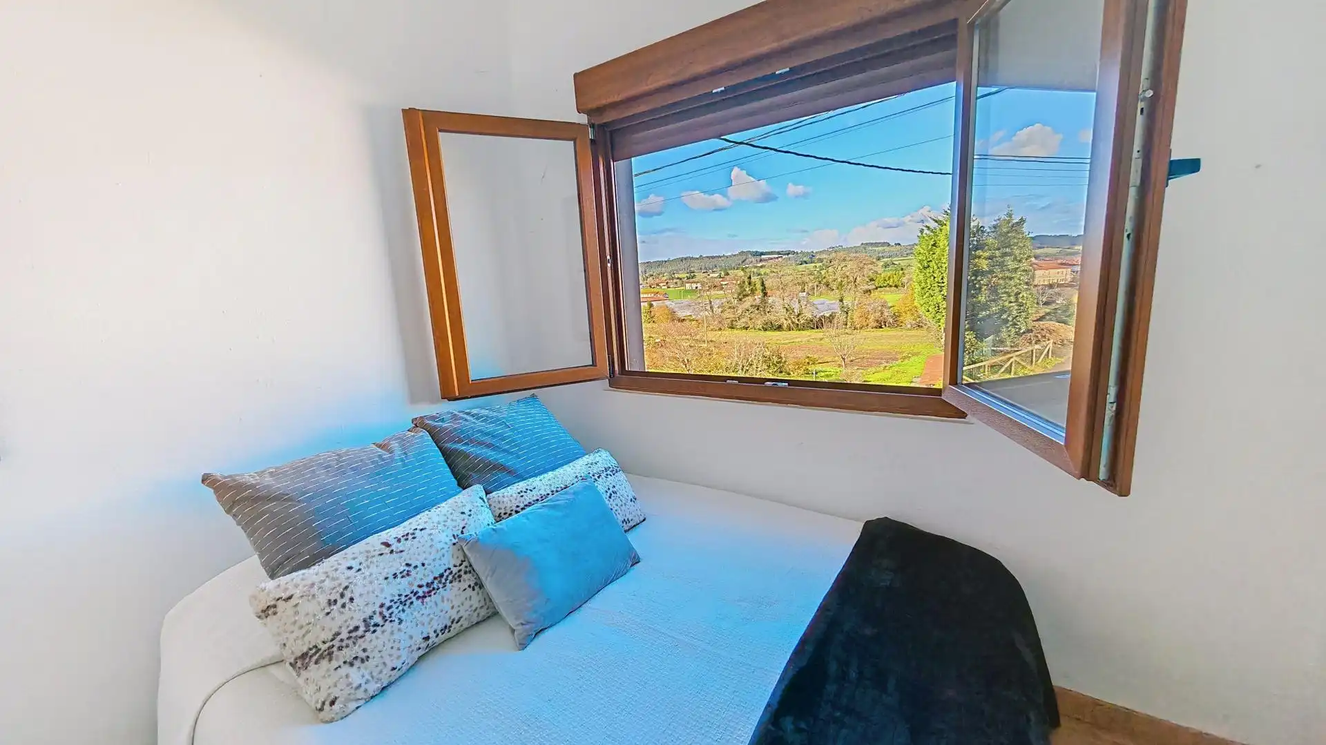 Habitación de Casa o chalet en venta en Carreño con Calefacción y Amueblado