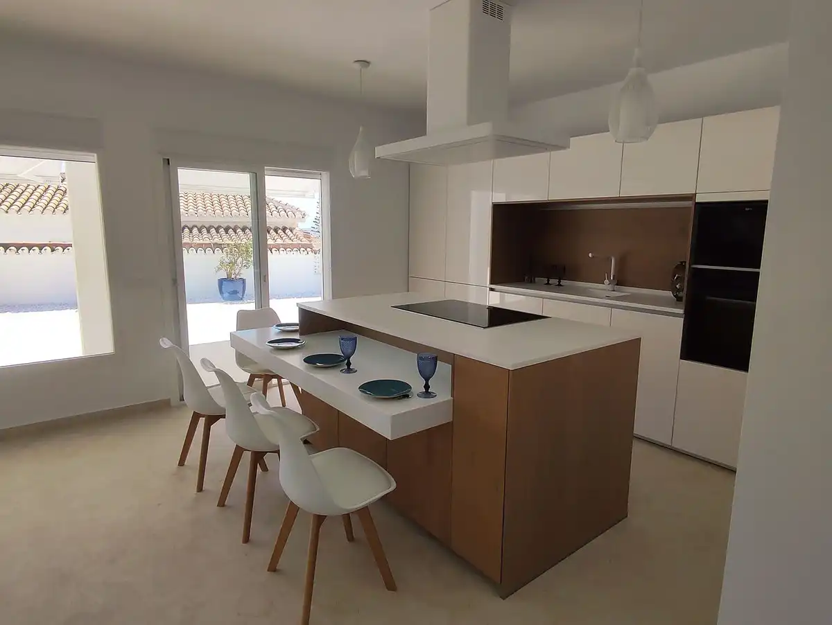 Cuina de Casa o xalet en venda en Mijas amb Aire condicionat, Jardí privat i Piscina
