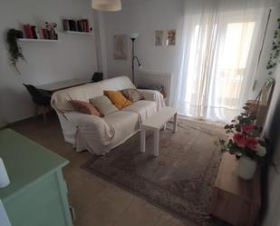 Sala d'estar de Pis de lloguer en  Sevilla Capital amb Traster, Moblat i Rentadora