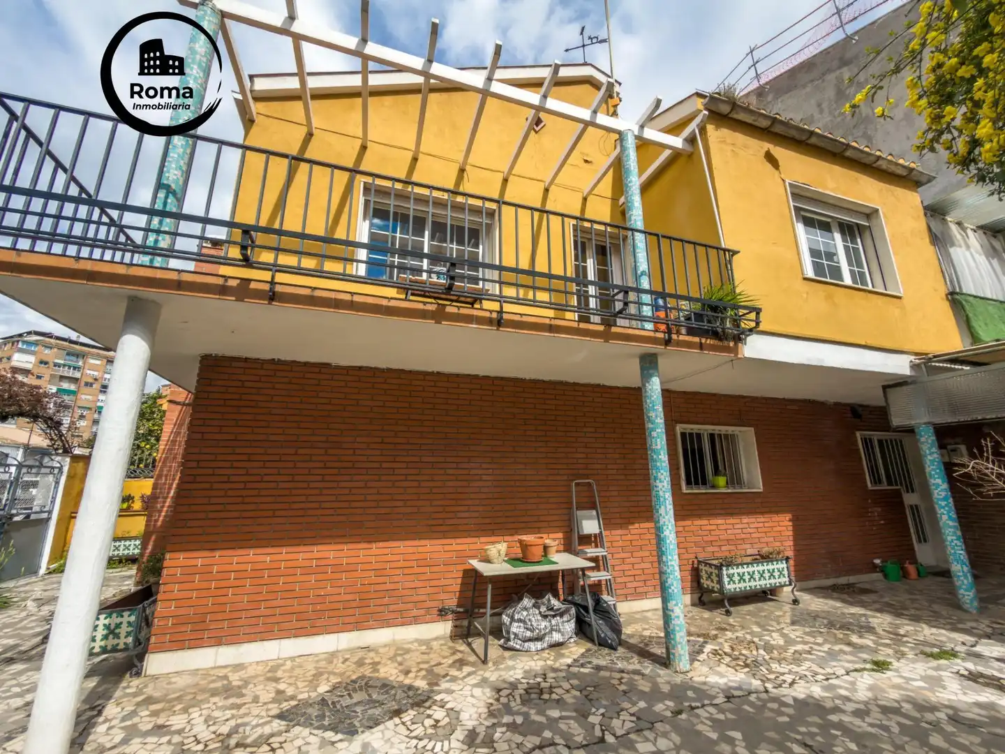 Exterior view of Houses for sale in Granada  with Terrace