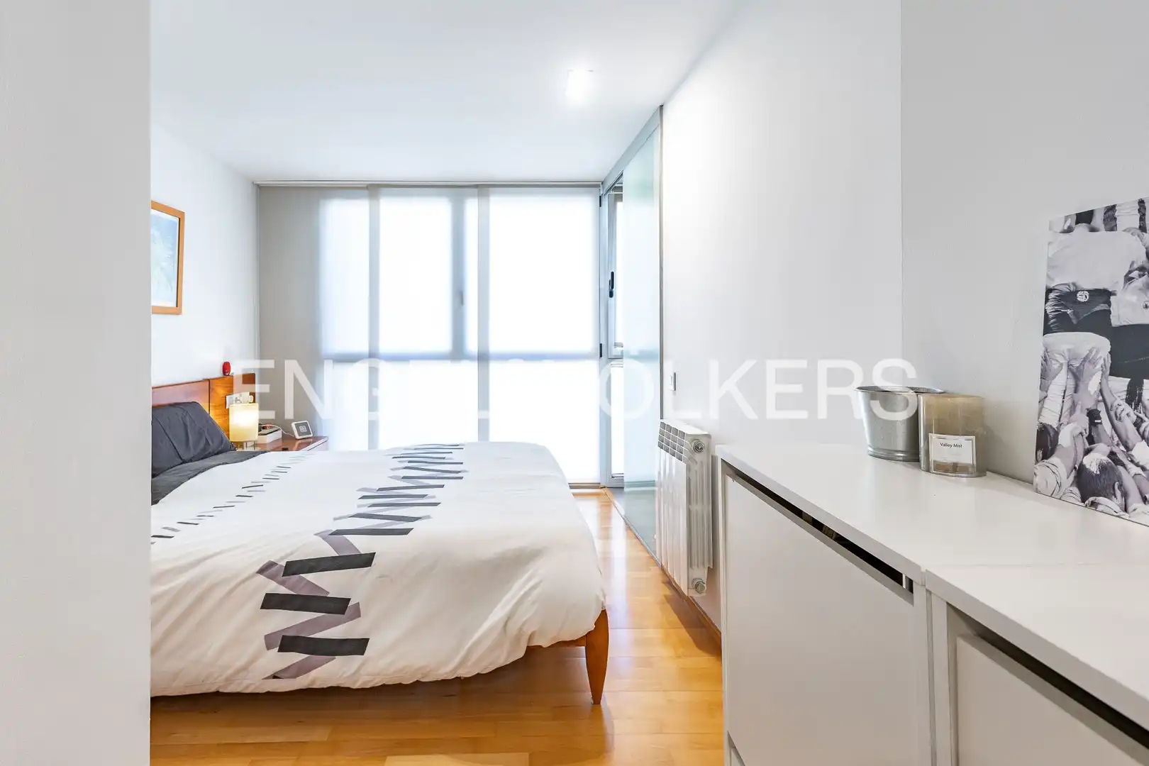 Habitación de Casa adosada en venta en Barcelona con Aire acondicionado, Calefacción y Parquet