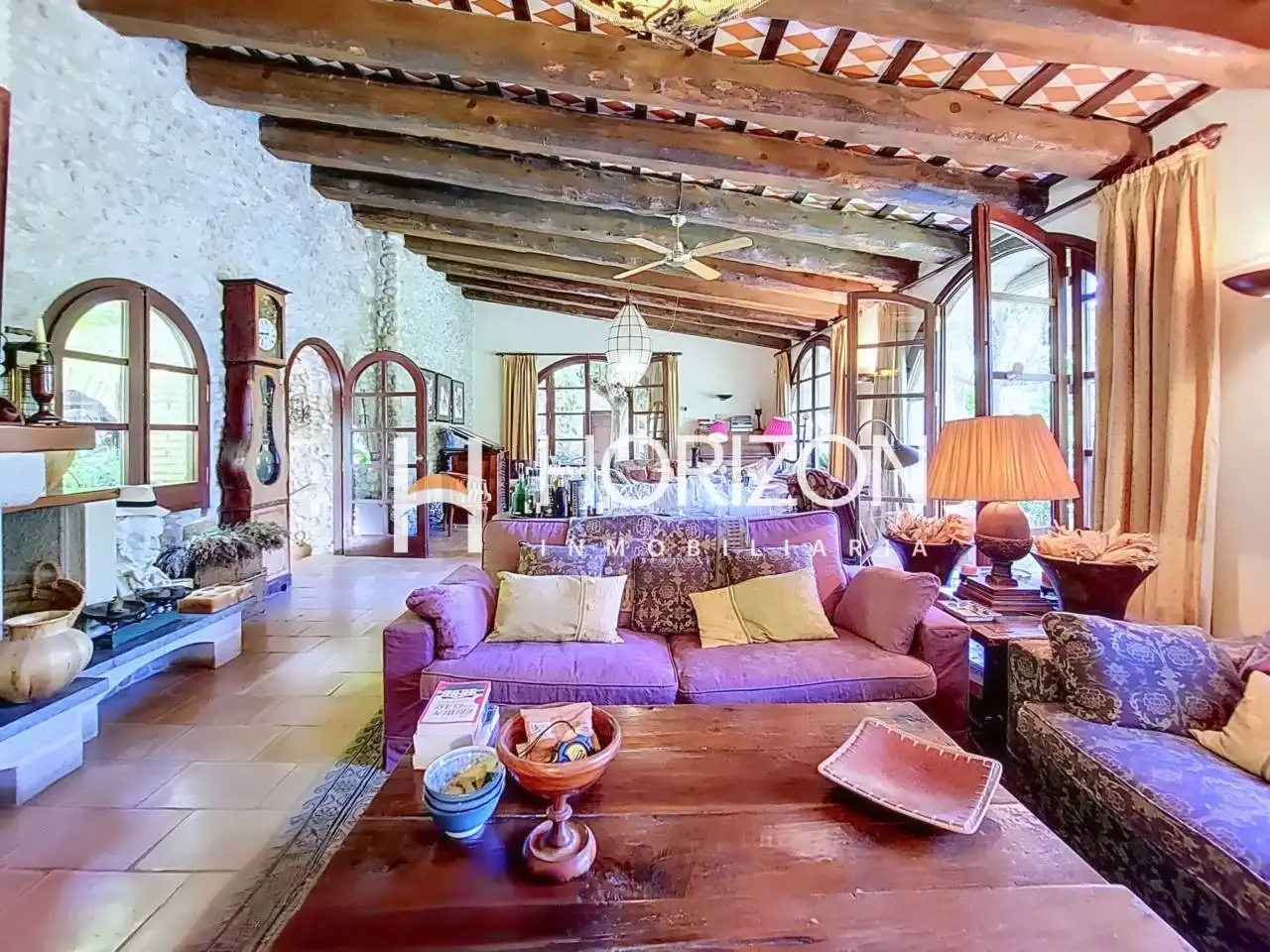 Sala d'estar de Casa adosada en venda en L'Armentera amb Calefacció, Jardí privat i Terrassa