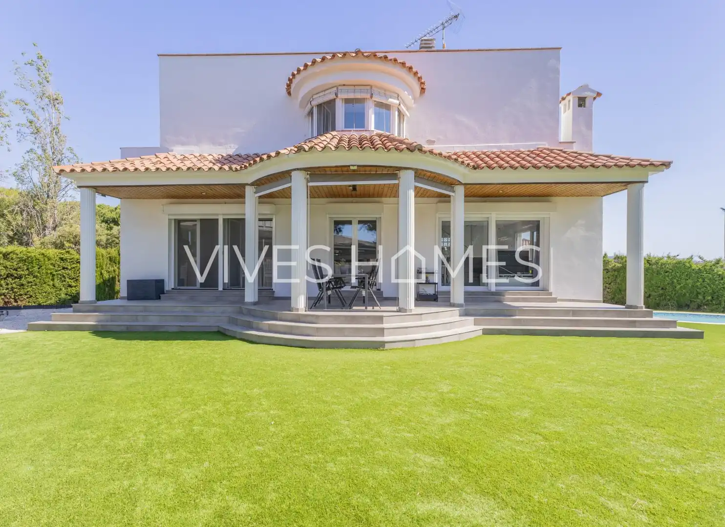 Außenansicht von Haus oder Chalet zum Verkauf in Arenys de Mar mit Klimaanlage, Heizung und Privatgarten