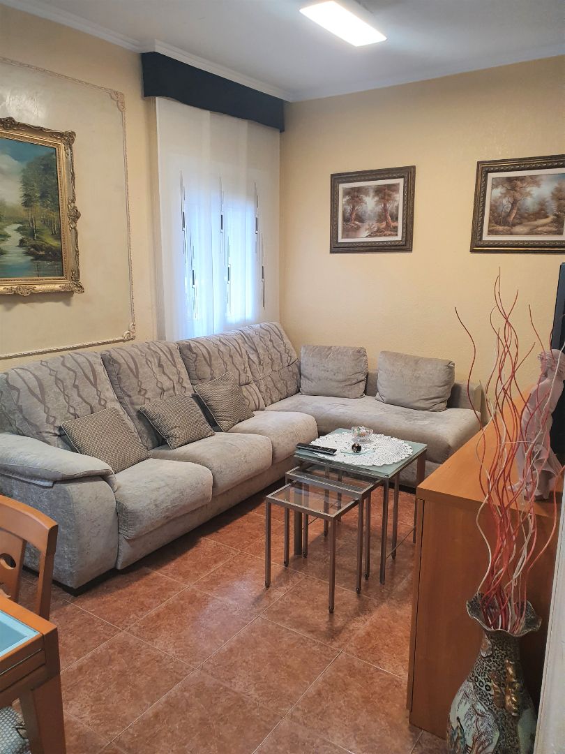 Living room of Planta baja for sale in Terrassa  with Heating, Furnished and Oven