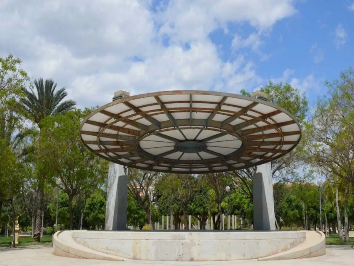 Vista exterior de Piso en venta en San Vicente del Raspeig / Sant Vicent del Raspeig con Piscina comunitaria