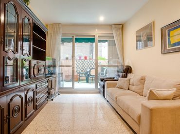 Bajo en venta en Les Corts