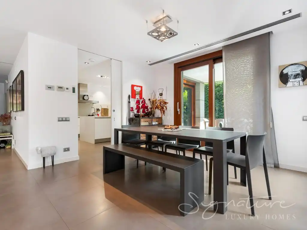 Comedor de Casa o chalet en venta en Sant Cugat del Vallès con Aire acondicionado, Jardín privado y Terraza
