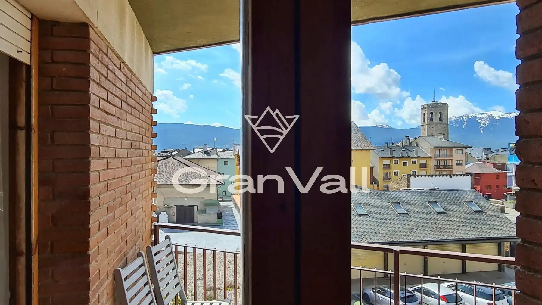 Terrassa de Apartament en venda en Puigcerdà amb Calefacció, Parquet i Terrassa