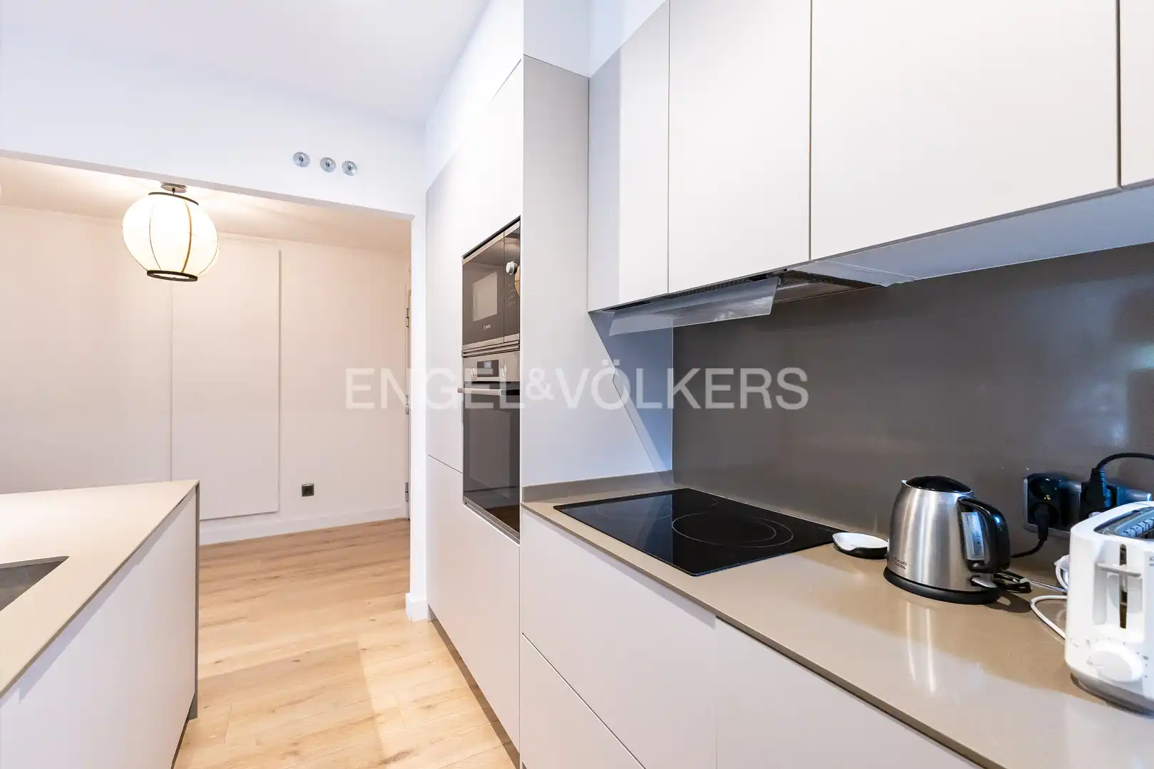 Kitchen of Ground floor for rent in Madrid  with Air Conditioner, Heating and Private garden